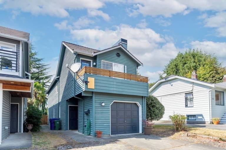House  Ballard