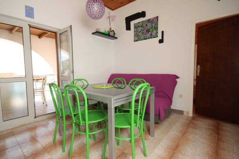 Three bedroom apartment near beach Cove Zaraće, Hvar (A-8781-a) — photo 4