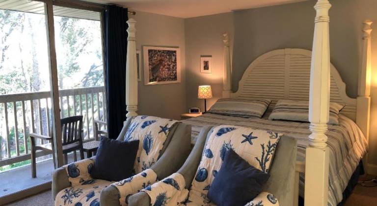 Spacious vacation home with pool | Pets are welcome — photo 2