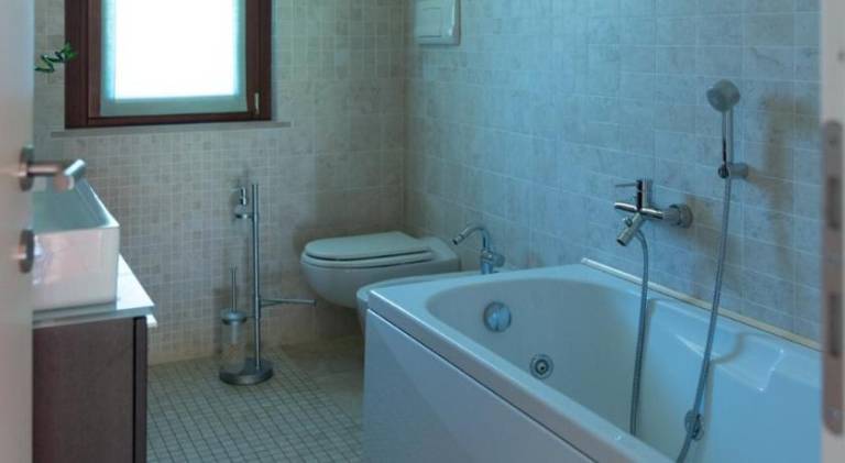 Villa with pool & hot tub | Pets are welcome — photo 5