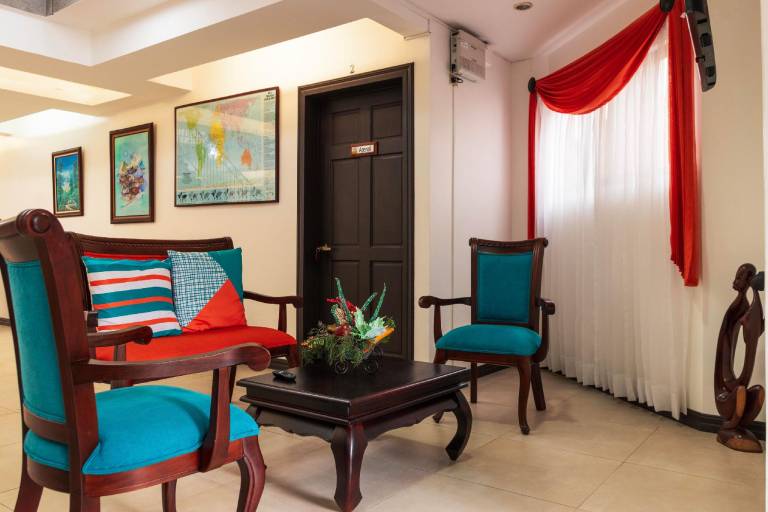 Brisas del Aeropuerto Airport Breezes inn