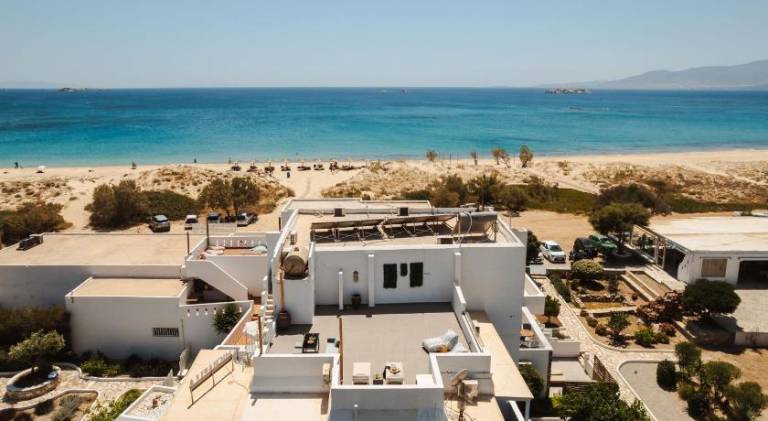 Holiday apartment with yard & terrace — photo 5