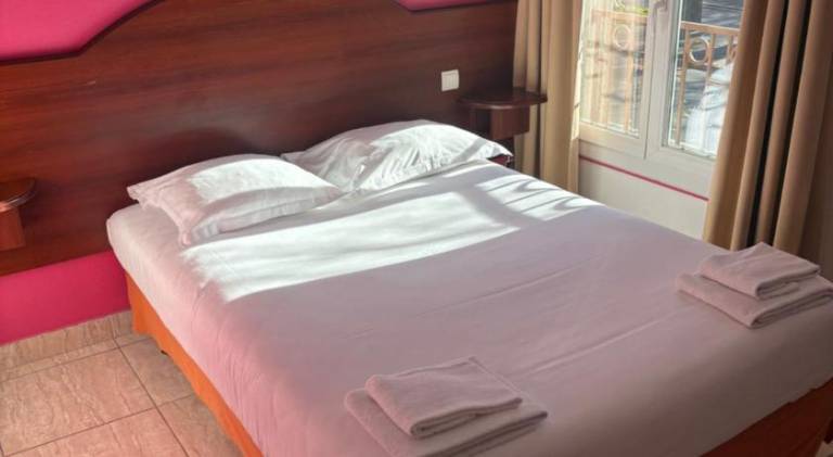 Hotel Couleurs Sud Centre-ville Gare Charleville-Mezieres — photo 2