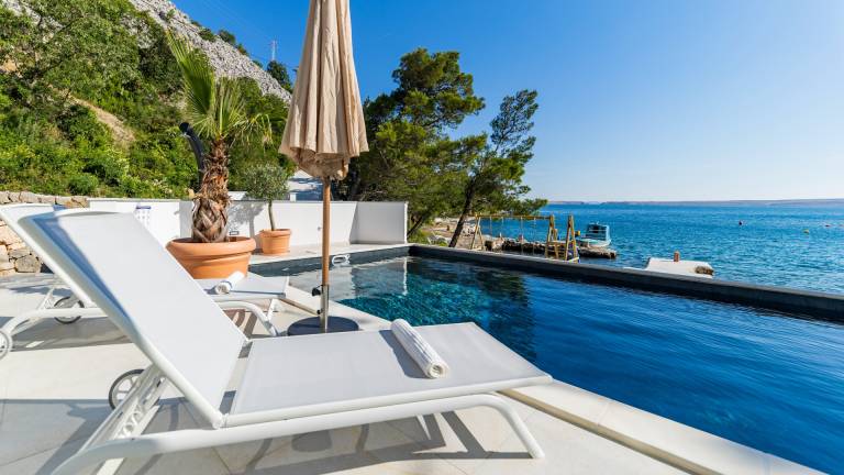 Villa Palazzo Maestral beachfront by Villas Guide in Senj