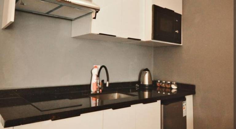 Rental apartment with jacuzzi — photo 4