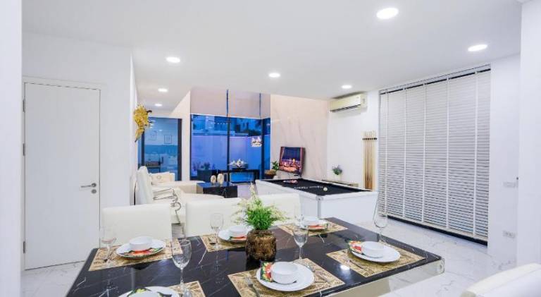 Villa with jacuzzi, private pool & BBQ — photo 4
