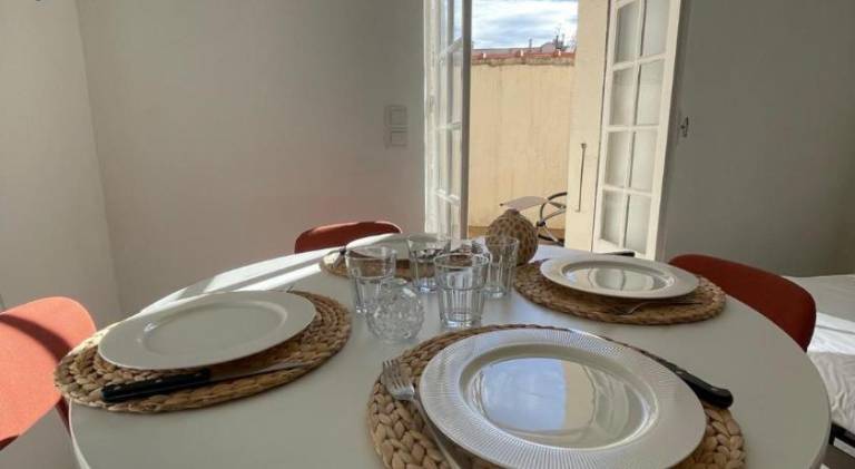 Apartment with terrace — photo 5