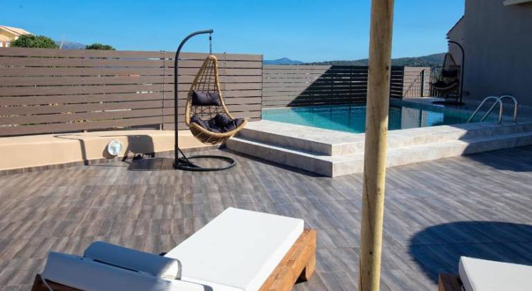 Fully equipped house with grill, patio & private pool | Dogs allowed — photo 3