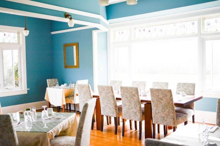 Dashwood Manor Seaside Bed & Breakfast — photo 2