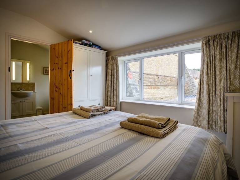 Cottage  Ascott