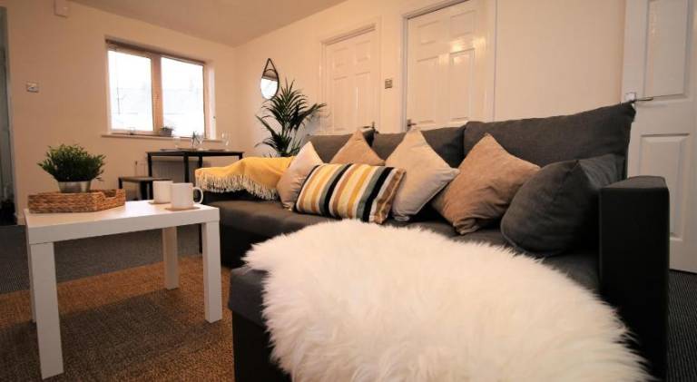 Thesiger Court Apartments - Free Private Parking - by Property Promise in Cardiff