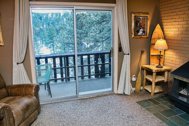 Condo with pool — photo 2