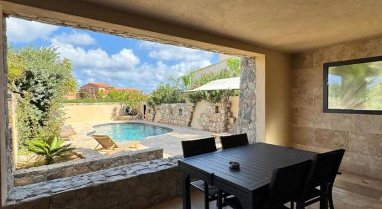 Beautiful serviced apartment with garden, pool & patio | Pet-friendly — photo 5