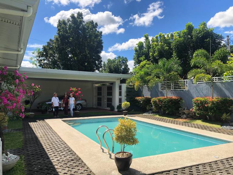 House with BBQ, yard & pool | Good for workation in Angeles City