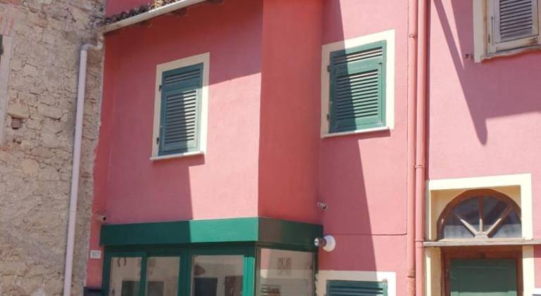 House with 3 rooms for 10 persons in Gavi