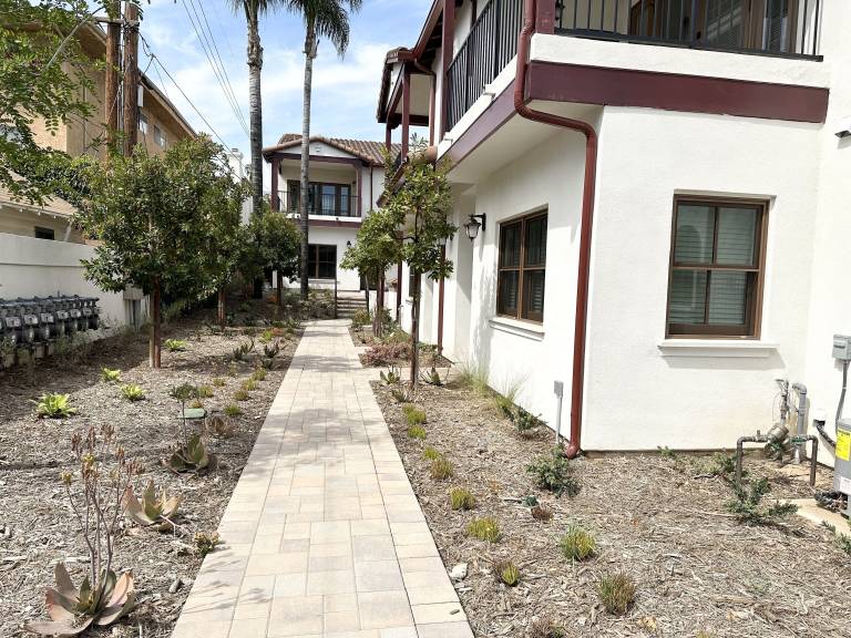 House  Altadena