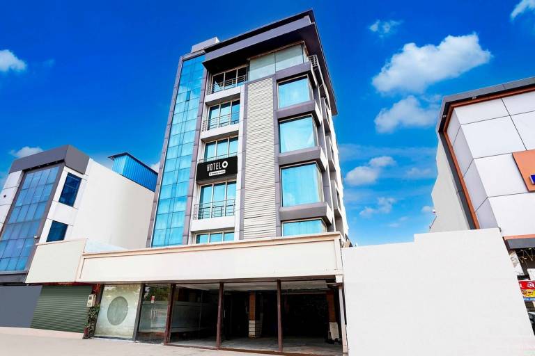 Hotel O Airport Road