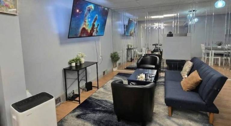 Beautiful vacation home | Suitable for remote work | Pet-friendly in Buffalo, NY