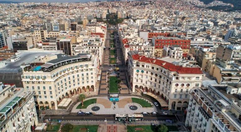 Rental apartment with terrace | Near Church of the Holy Apostles | Good for workation | Pets are welcome in Thessaloniki