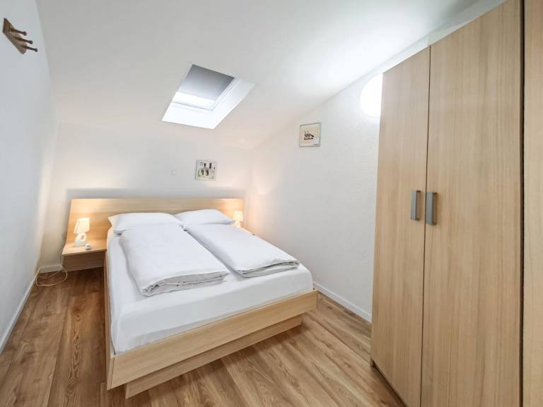 Three bedroom apartment with terrace Makarska (A-20700-a) — photo 5