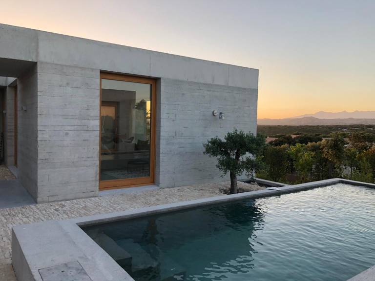 Villa with barbeque, terrace & private pool — photo 4