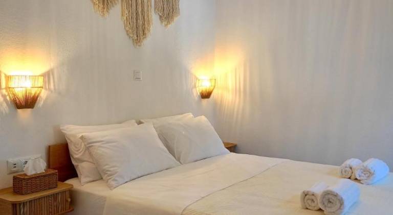 Beautiful apartment with yard & patio | Pet-friendly — photo 2