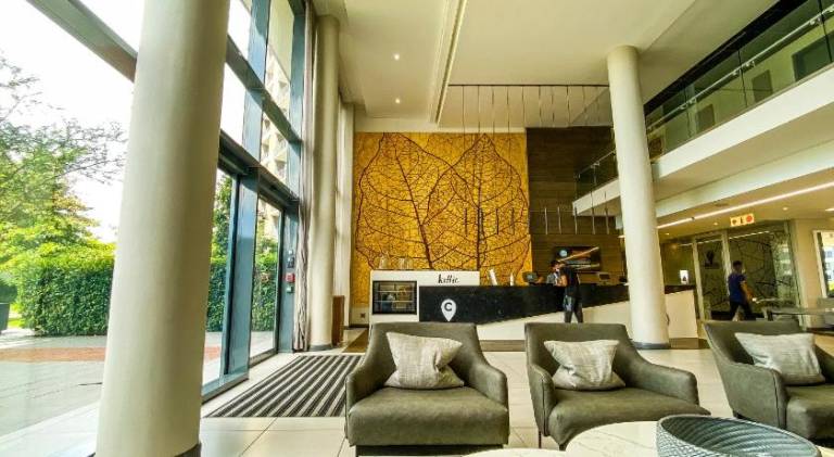 Menlyn Maine Luxury Rentals — photo 4