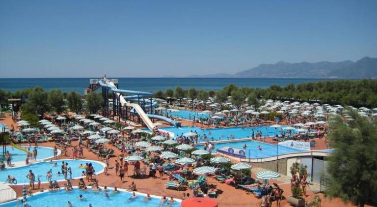 Holiday apartment with 1 room for 5 persons — photo 3
