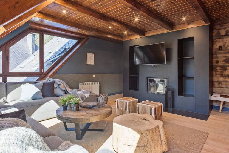Child-friendly pleasant apartment with hot tub | Mountain view | Ski nearby | Pet-friendly — photo 4