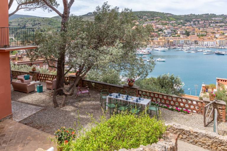 Villa  Porto Santo Stefano