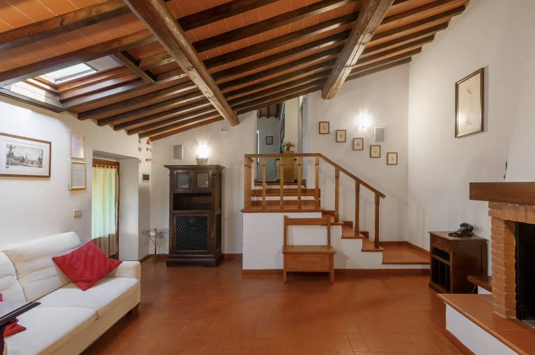 Manor House with Chianti Hills View and Pool — photo 5