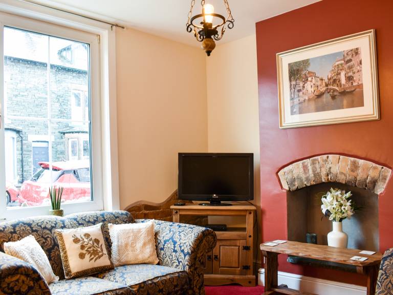Child-friendly wonderful cottage with garden | River view | Pets allowed — photo 4
