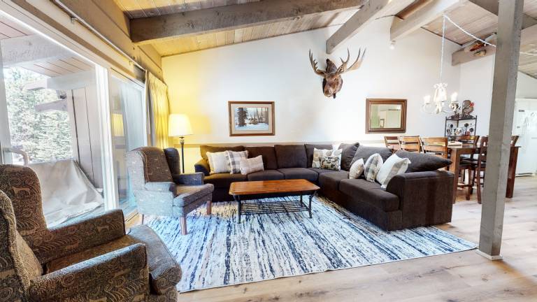 Fully equipped condo with heated pool, sauna & jacuzzi | Next to the ski | Pet-friendly — photo 4