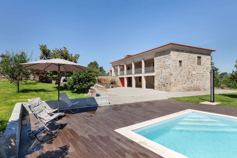 House with private pool, terrace & yard — photo 2
