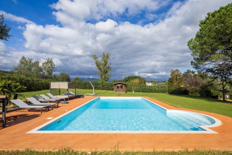 Family-friendly lovely house with private pool, garden & grill | Pets are welcome — photo 5