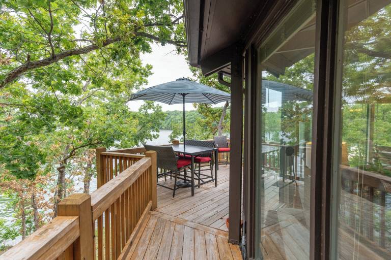 Cabin Lake Ozark