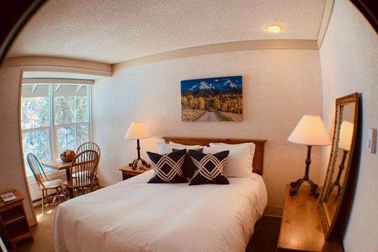 Condo | Mountain view — photo 2