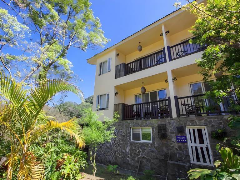 Bed & Breakfast  南江村