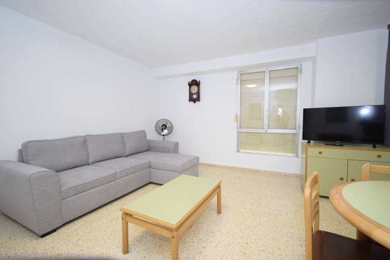 Holiday apartment with garden & pool — photo 3