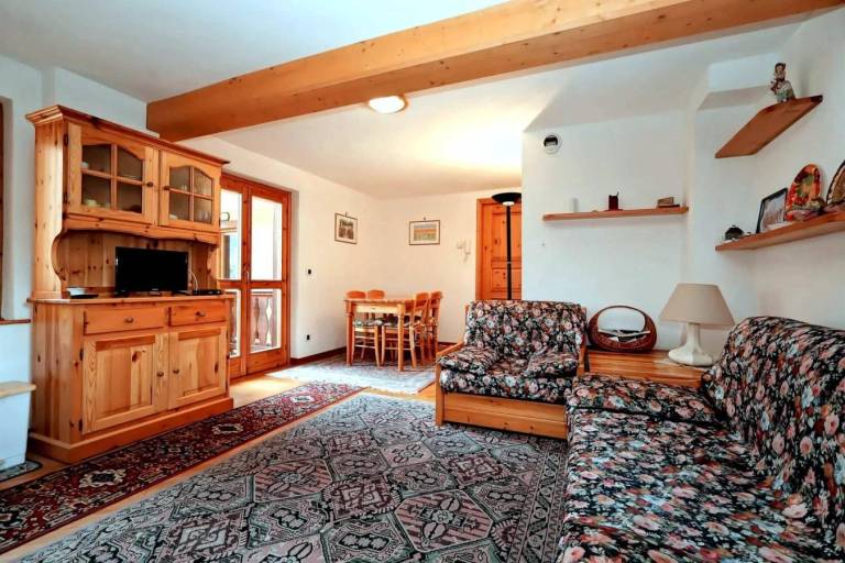 Apartment with 1 room for 5 persons — photo 2
