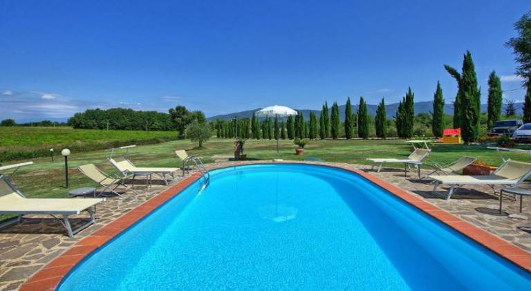 Charming farm with pool, garden & barbeque | Pets allowed — photo 2