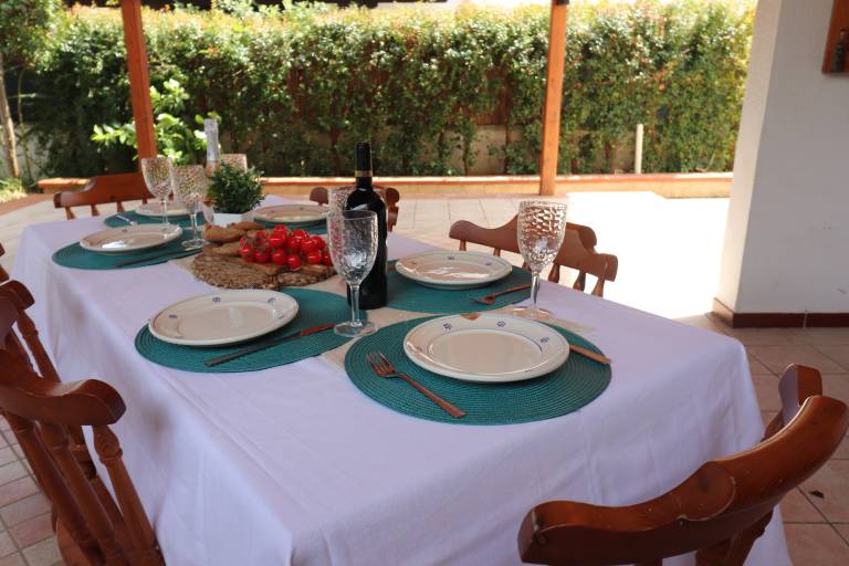 Villa with fast internet, barbecue & yard | Garden view — photo 3