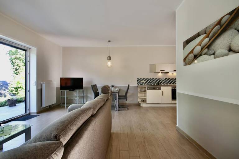 Apartment with terrace | Pets are welcome — photo 2