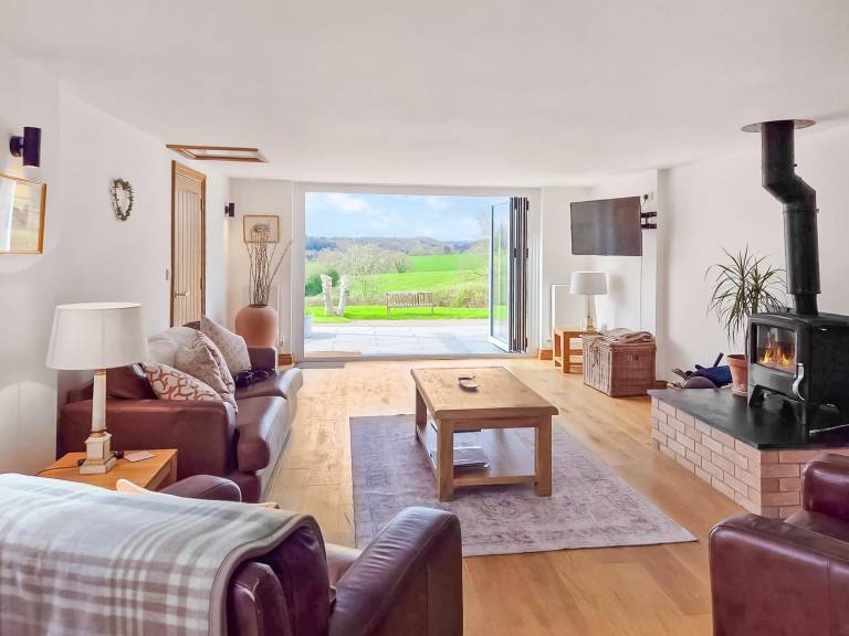 Cottage  Gwehelog