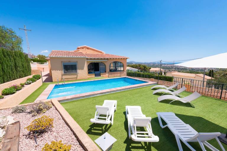 Villa with private pool, patio & yard — photo 2