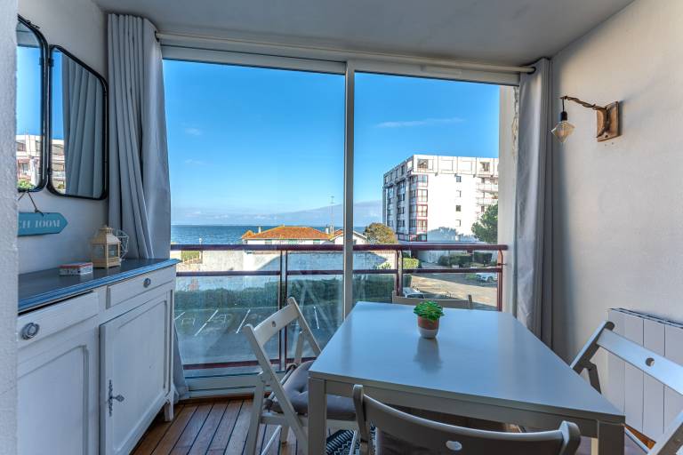 Apartment with terrace | Sea view — photo 3