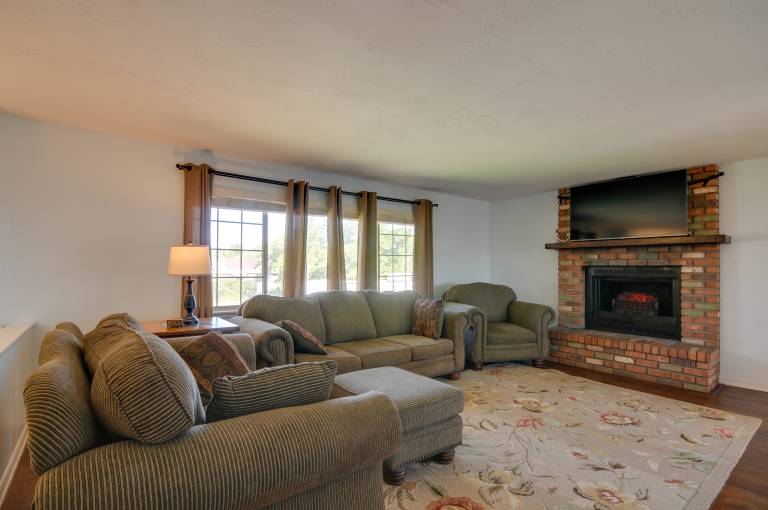 Picturesque Page Home Near Lake Powell & Hiking! — photo 2