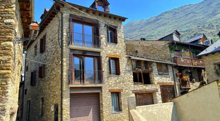 Holiday apartment with 2 rooms for 5 persons — photo 3