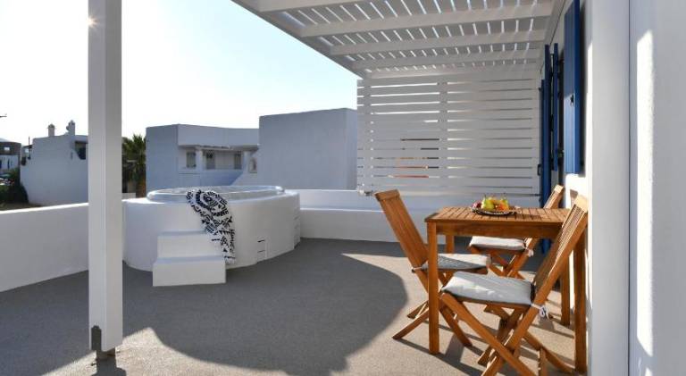 Holiday apartment with terrace — photo 2