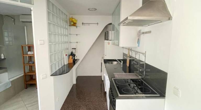 House with yard, barbeque & terrace | Perfect for remote work — photo 4